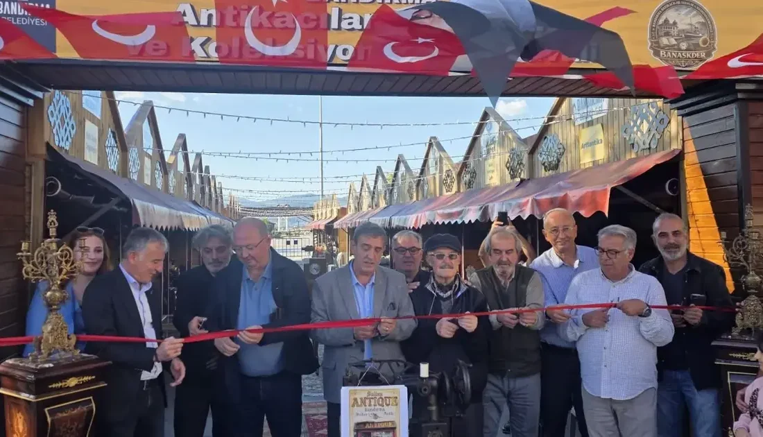 Bandırma Antikacılar, Sahaflar ve Koleksiyonerler Festivali başladı! Nadir antikalar, kitaplar
