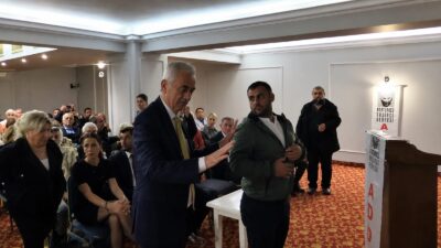 Bandırma'daki "Kumpas ve Yeni Anayasa" etkinliğinde Süheyl Batum'un "mutlak butlan"