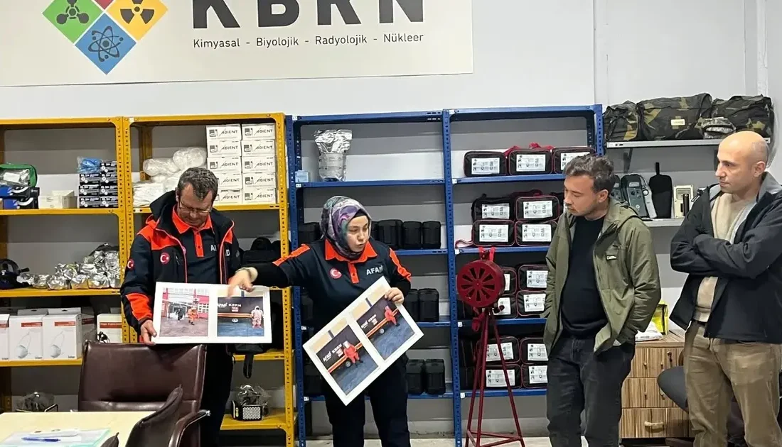 AFAD Balıkesir, Bandırma Eti Maden'e KBRN ve afet farkındalık eğitimi