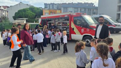 Bandırma Marmara İlkokulu'nda sağlık bilinci etkinliği! Çocuklar uzmanlardan bilgi aldı,