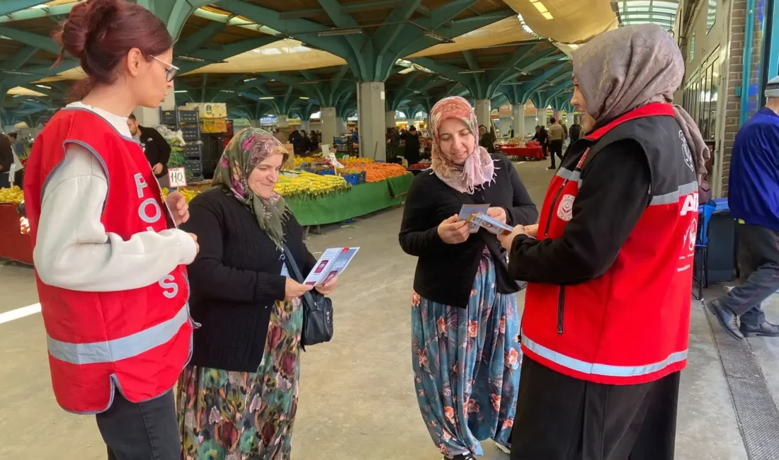 Bandırma 17 Eylül Pazarı'nda kadına yönelik şiddetle mücadele farkındalık çalışması