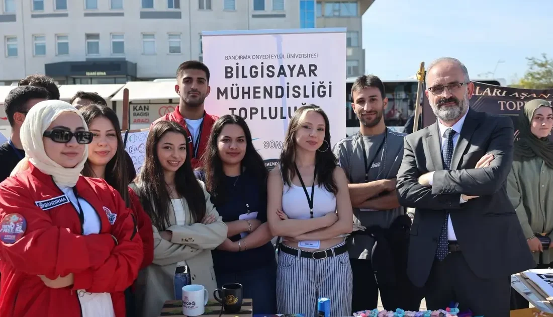 Öğrenci kulüpleri kişisel, sosyal ve mesleki gelişimde önemli. Rektör Boz,