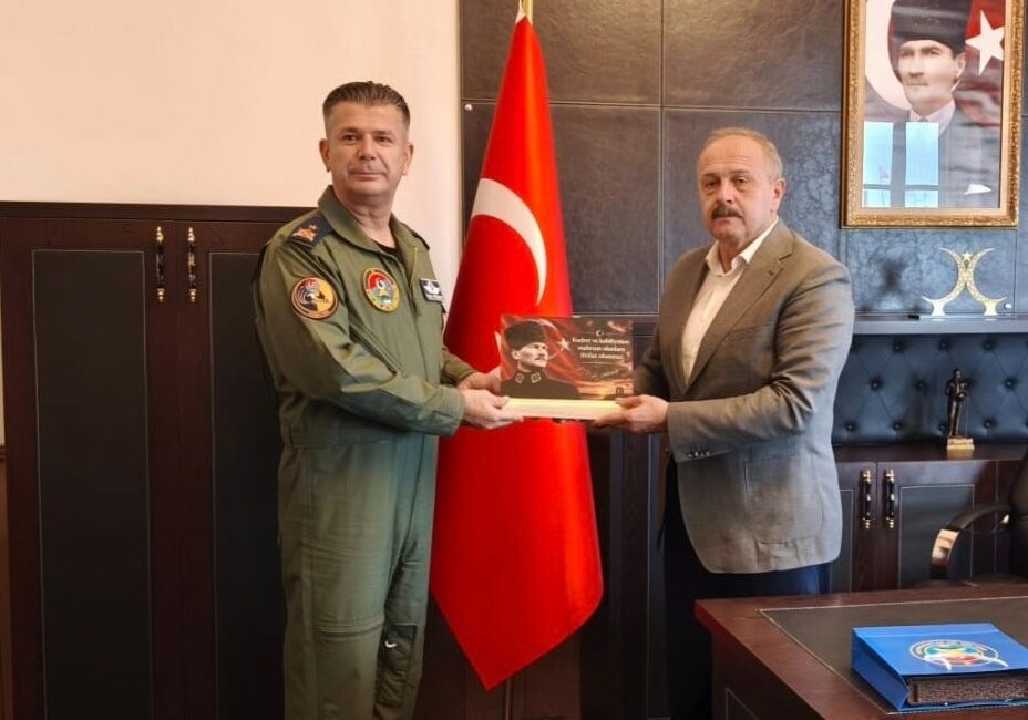 6. Ana Jet Üs Komutanı Tuğgeneral Orhun Atasever, Erdek Kaymakamı