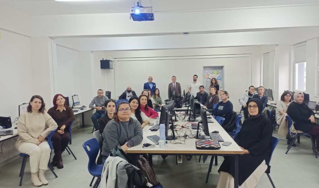 Gökdemir, Öğretmenlerin TÜBİTAK Proje Eğitimlerini Yerinde İnceledi TÜBİTAK 2204 proje eğitimleri sürüyor! Bandırma İlçe MEM Müdürü Ümit