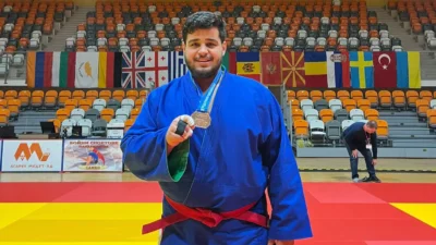 Mehmet Emin Çolakçivi, Avrupa Kurash Şampiyonası'nda gümüş madalya kazandı! Bu