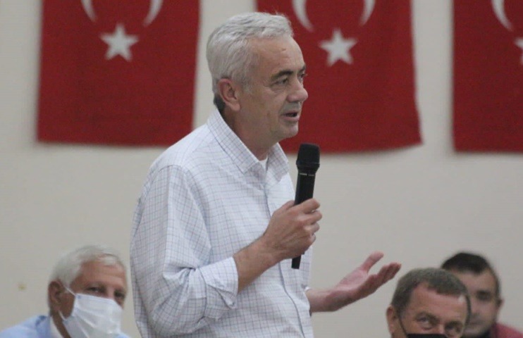 Bandırma CHP Başkanı Remzi Poyraz, Süheyl Batum söyleşisindeki gerginlik sonrası