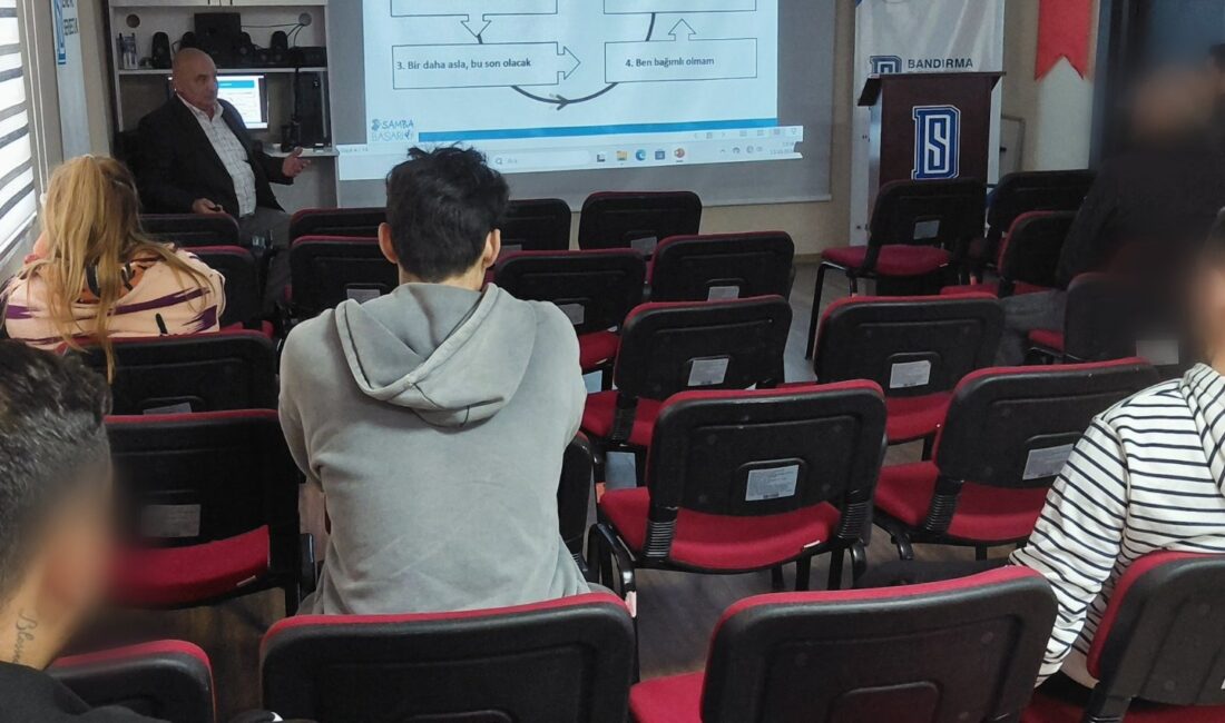 Bandırma Denetimli Serbestlik'te Hakan Börü sunumuyla bağımlılıkla mücadele ve sağlıklı